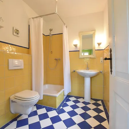 Feriehus Idyllisches Mit Terrasse In Rerik Roggow