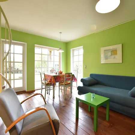 Idyllisches Mit Terrasse In Rerik * Roggow