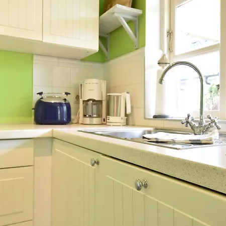 Idyllisches Mit Terrasse In Rerik Feriehus Roggow