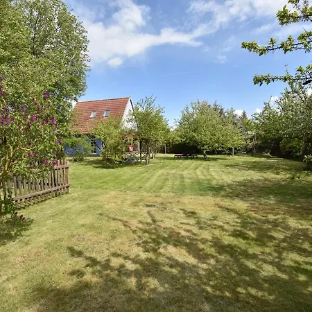 Idyllisches Mit Terrasse In Rerik Holiday home *