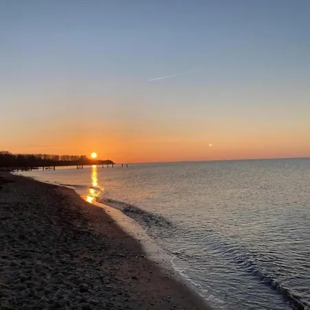 Idyllisches Mit Terrasse In Rerik * Roggow